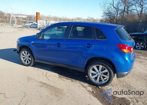 2015 Mitsubishi Outlander Sport Es z USA, uszkodzony, nr VIN 4A4AR3AW2FE027641